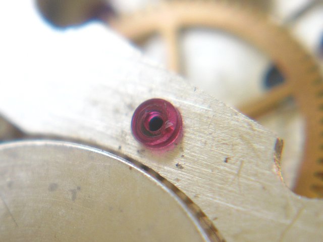 detail: lose center second wheel bearing jewels