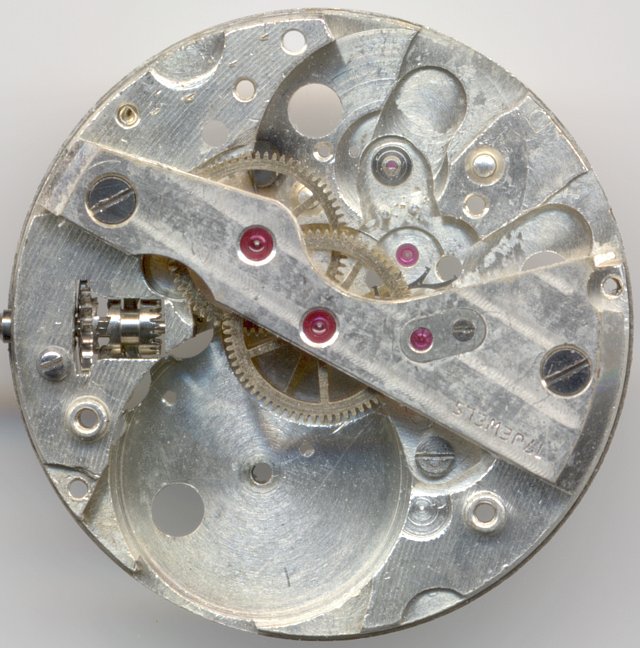 movement view without mainspring barrel