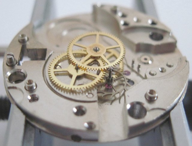 side view gears and trains
