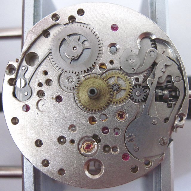 dial side view with open date mechanism