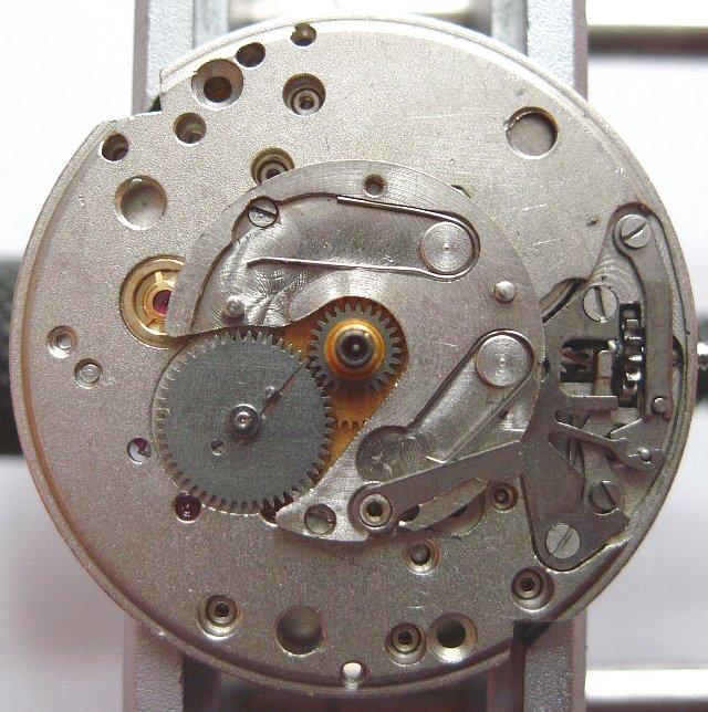 dial side, date indication mechanism